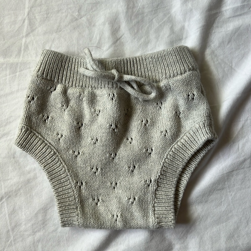 Jamie Kay knit bloomers in light grey